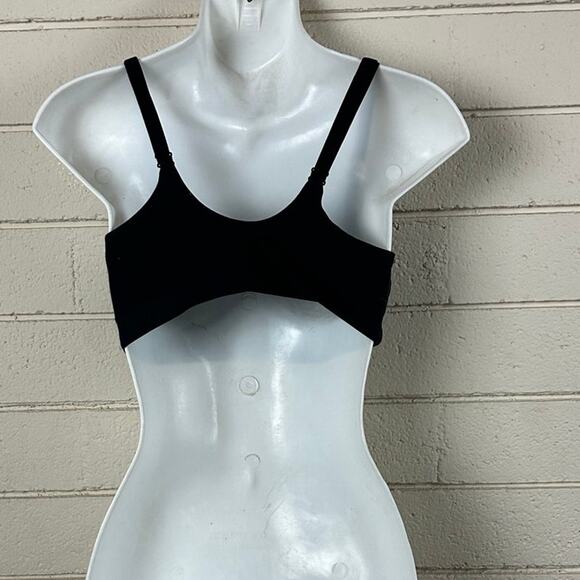 Victoria’s Secret Black Bra size L - Picture 2 of 8